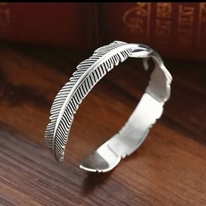 Double Feather Bracelet